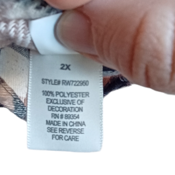 Tan/ black plaid button up shacket with pockets sz 2x - Picture 7 of 7